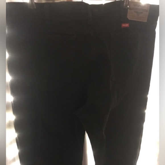 📍Wrangler Jeans📍 - Picture 2 of 6